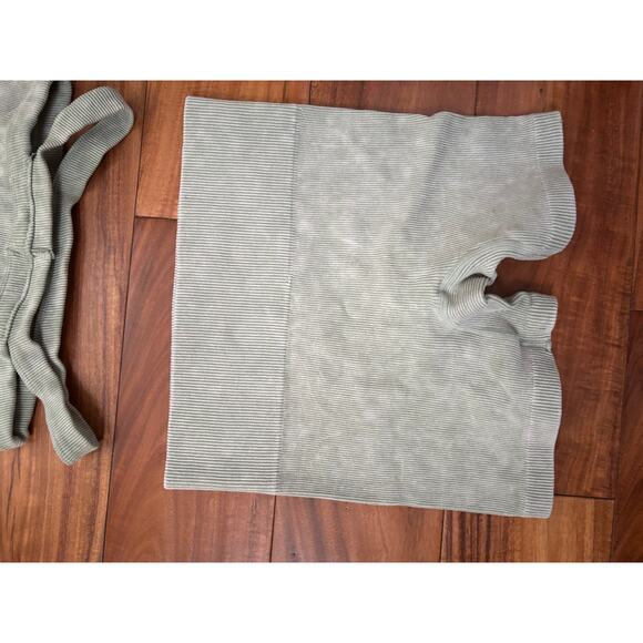 Ribbed Matching Set - Light Green Crop Top & Shorts - M/S - Beach Boho Style - Picture 7 of 8